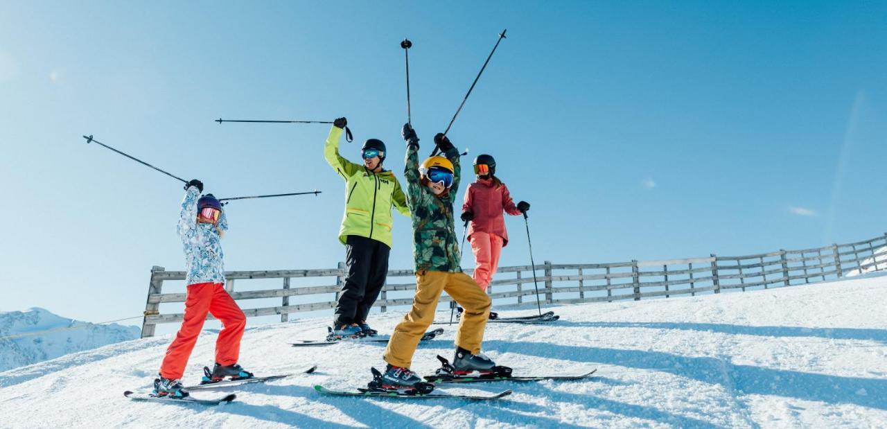 Hotel Mittagskogel Pitztal Sankt Leonhard im Pitztal Bagian luar foto
