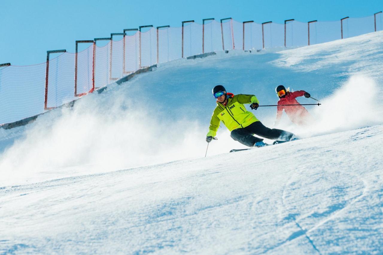Hotel Mittagskogel Pitztal Sankt Leonhard im Pitztal Bagian luar foto