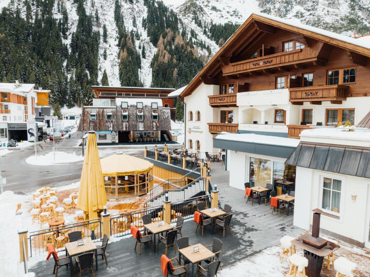 Hotel Mittagskogel Pitztal Sankt Leonhard im Pitztal Bagian luar foto