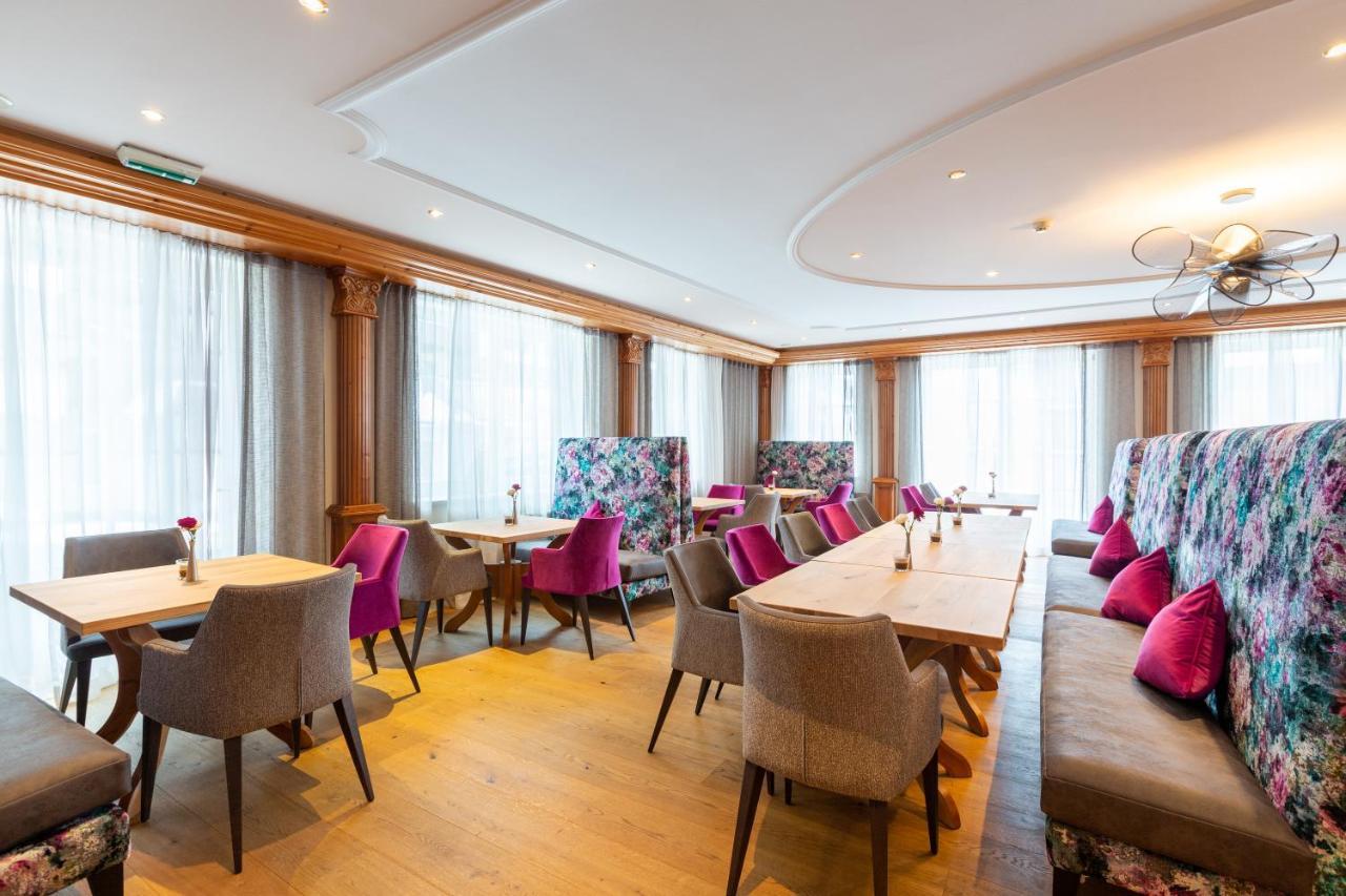 Hotel Mittagskogel Pitztal Sankt Leonhard im Pitztal Bagian luar foto