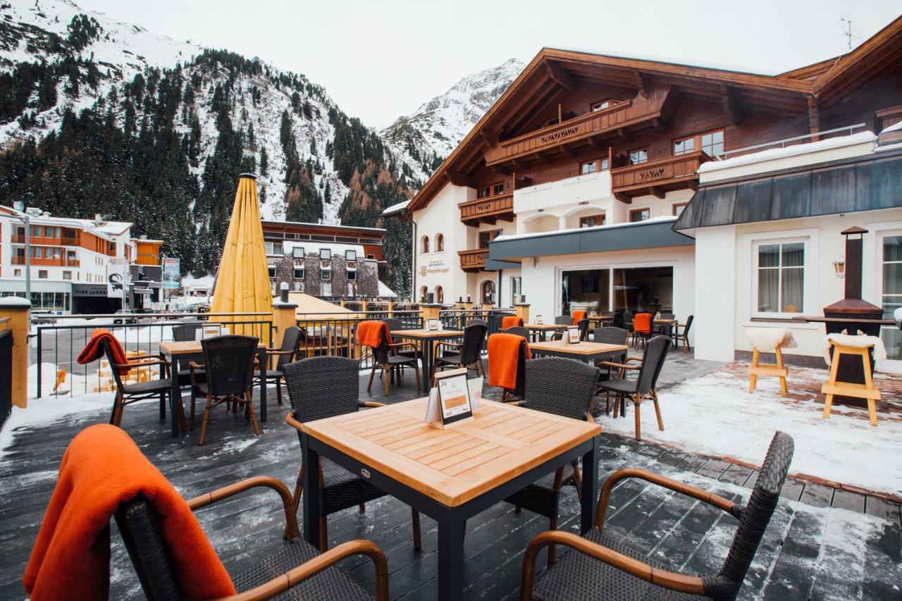 Hotel Mittagskogel Pitztal Sankt Leonhard im Pitztal Bagian luar foto